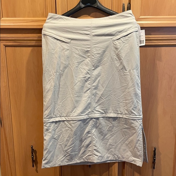 New Royal Robbins Global traveler zip n travel convertible skirt - Picture 1 of 12